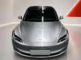 Фото 2 - Tesla Model 3