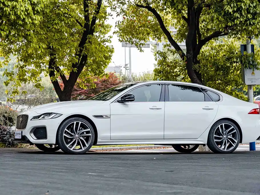 JAGUAR XFL