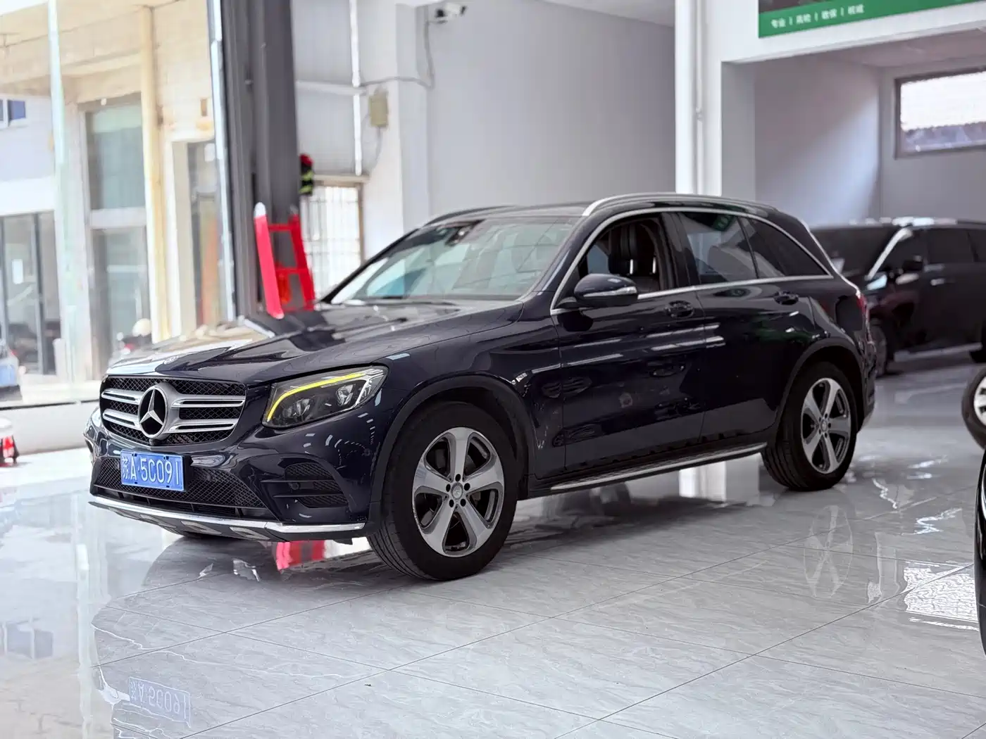 Mercedes-Benz GLC 2017 GLC 300 4MATIC Dynamic