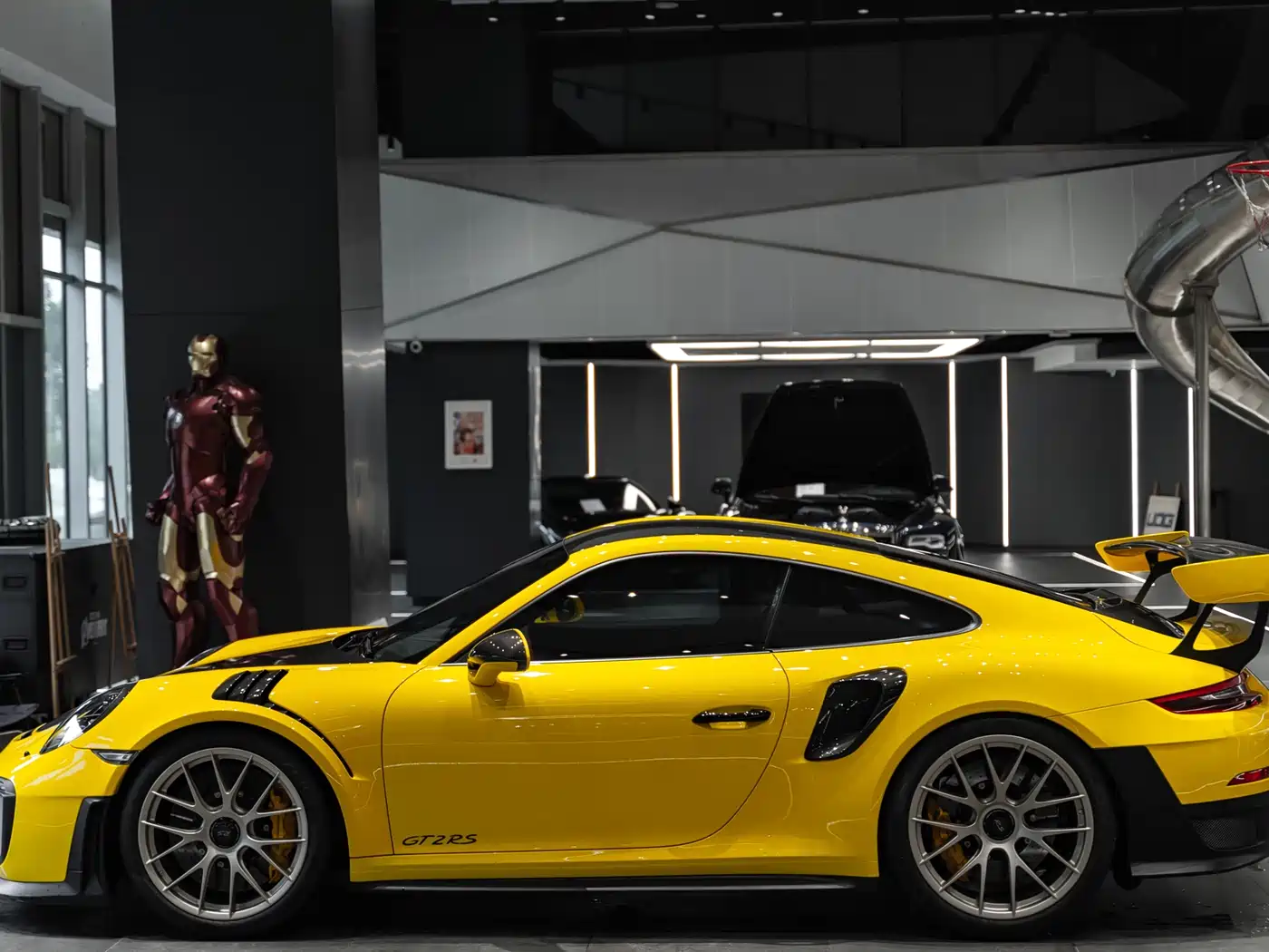 Porsche 911 2018 GT2 RS 3.8T фото 3