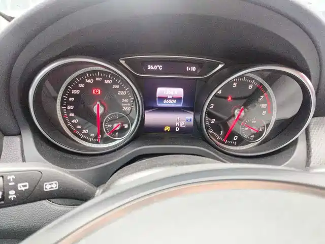 Mercedes-Benz GLA 2018 GLA 200 Dynamic — фото 4