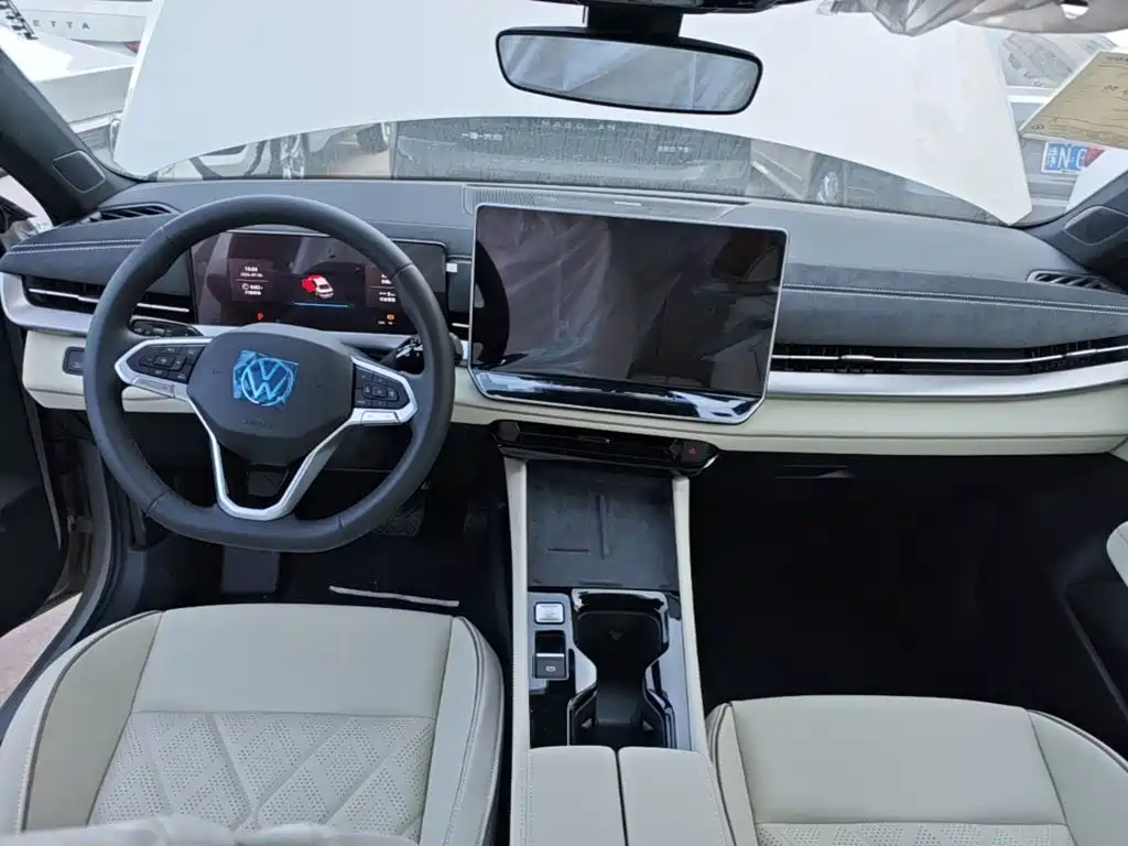 Volkswagen Sagitar 2026 2025 300TSI DSG High-end Model