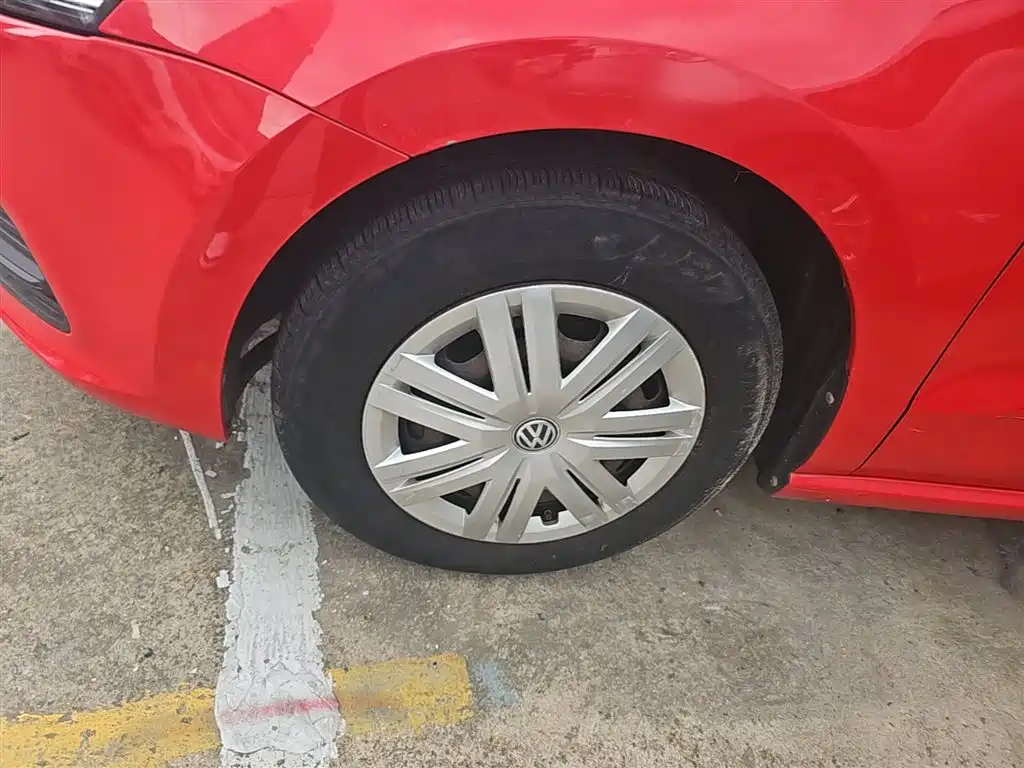 Volkswagen Polo 2018 1.5L Manual Safe Drive фото 23