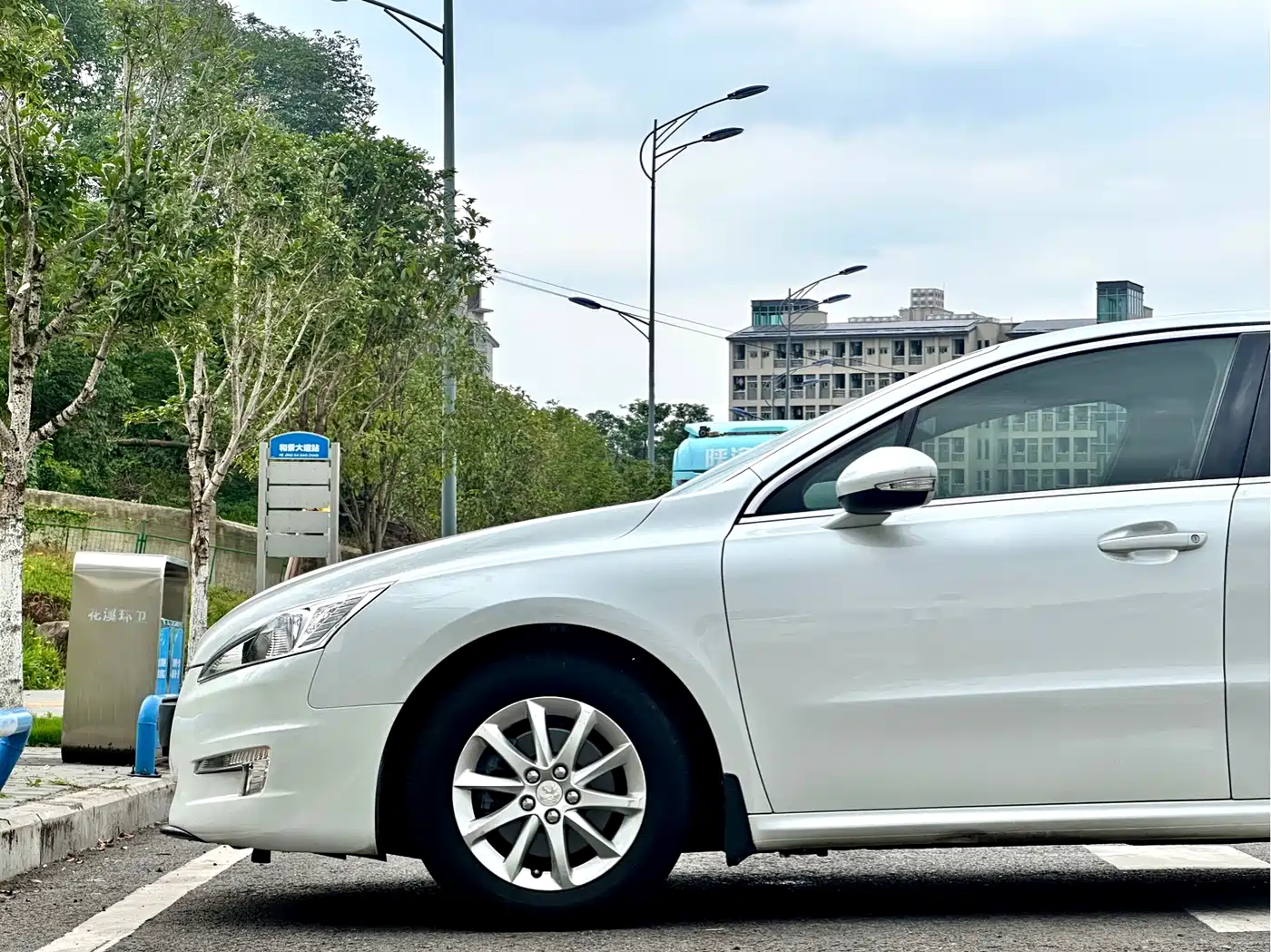 Peugeot 508 2013 2.0L 2nd Anniversary Auto Sunroof Classic Edition фото 8