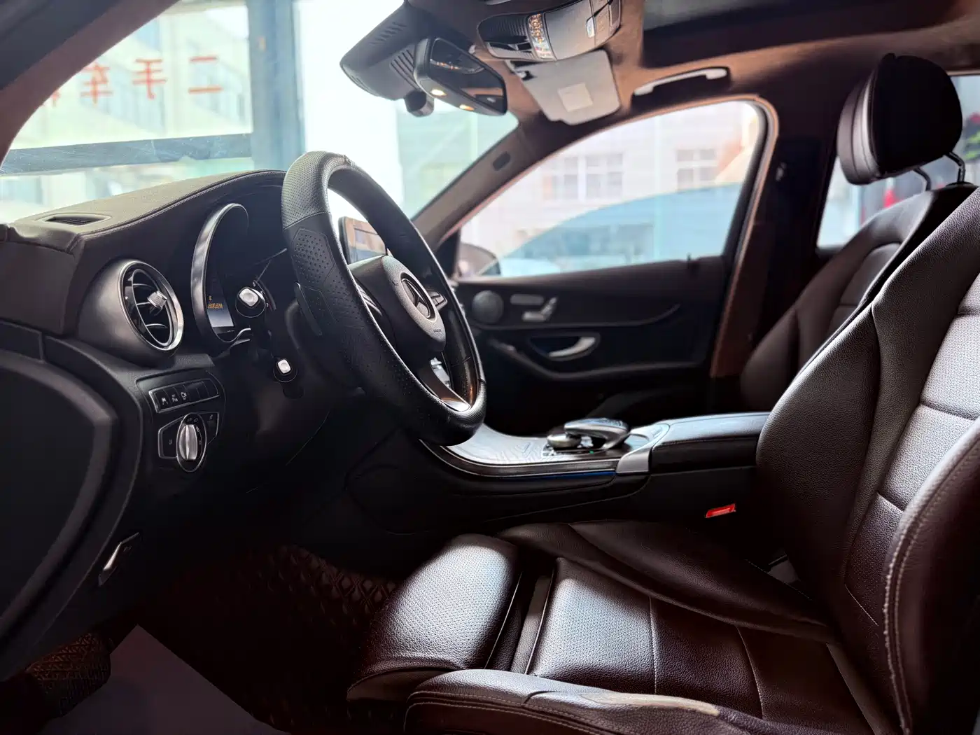 Mercedes-Benz GLC 2017 GLC 300 4MATIC Dynamic фото 5