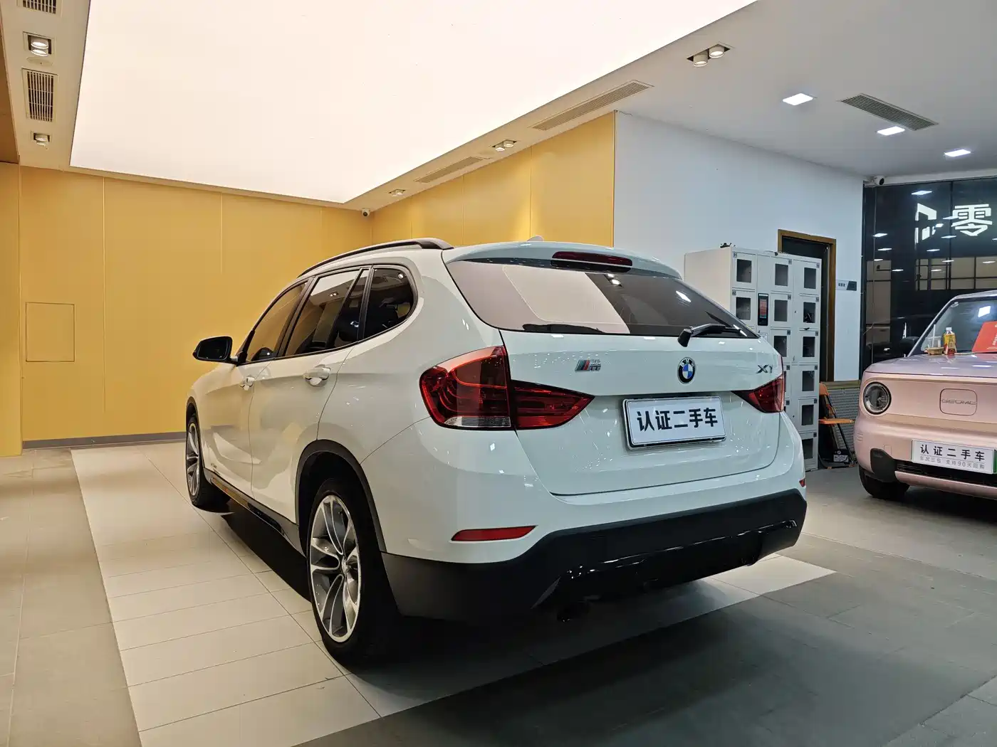 BMW X1 2013 sDrive18i Sport Design Package фото 26