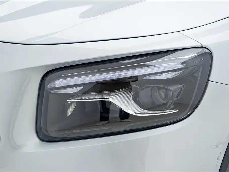 Mercedes-Benz GLB AMG 2024 AMG GLB 35 4MATIC фото 20
