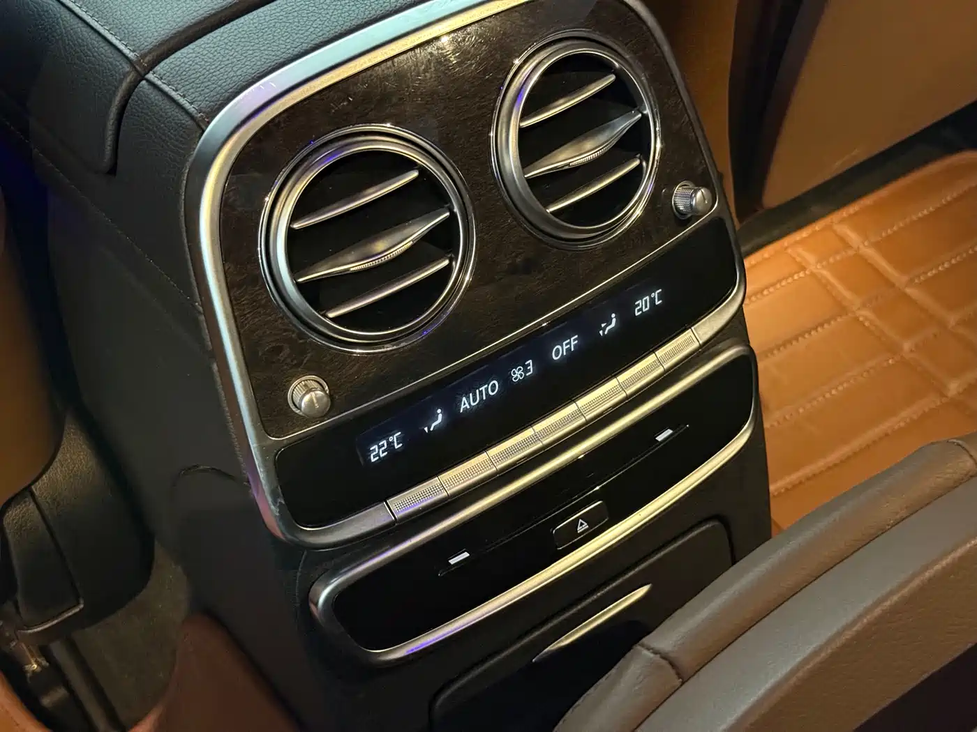 Mercedes-Benz S-Class 2014 S 320 L Luxury фото 24