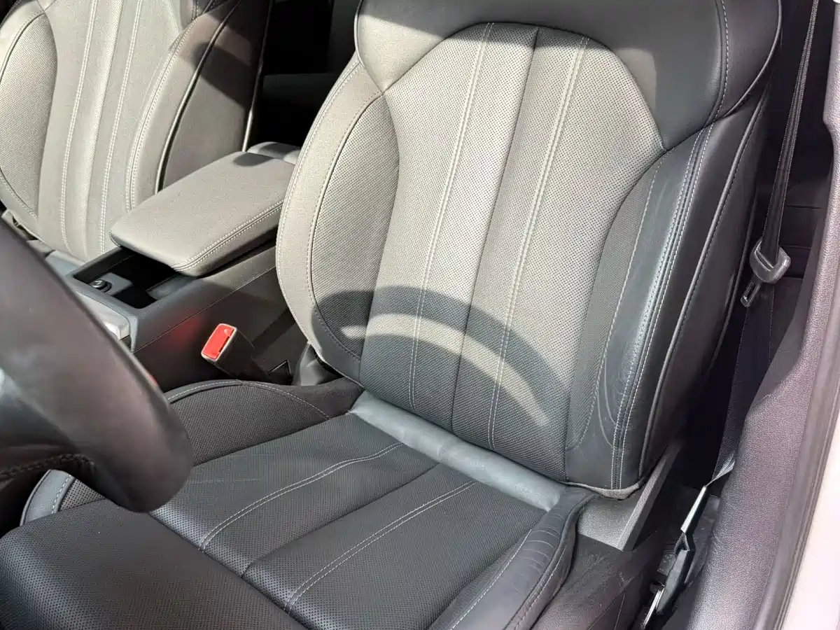 Audi A4L 2022 40 TFSI Fashion Dynamic фото 8