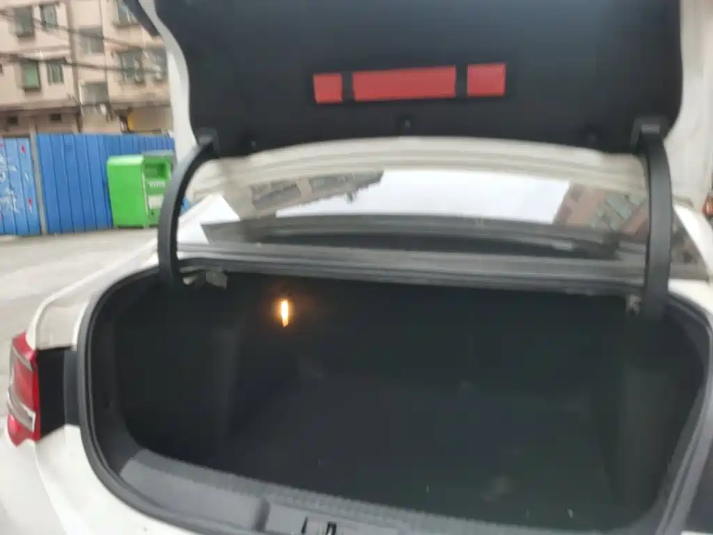 DS 5LS 2015 2014 1.6T Elegance THP160
