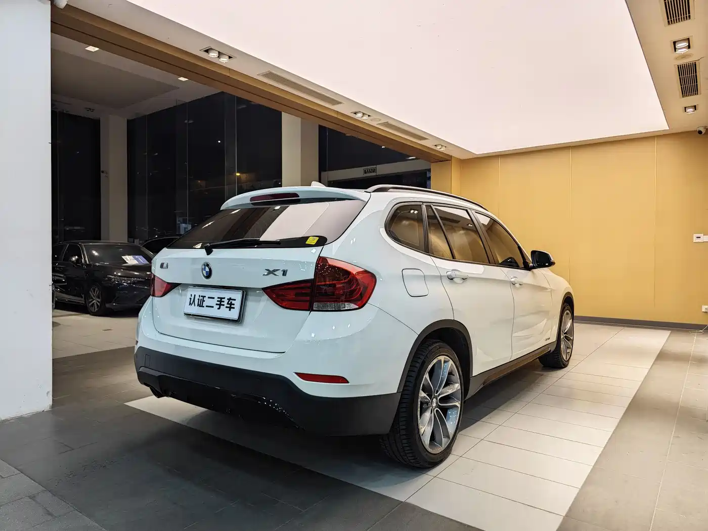 BMW X1 2013 sDrive18i Sport Design Package фото 30