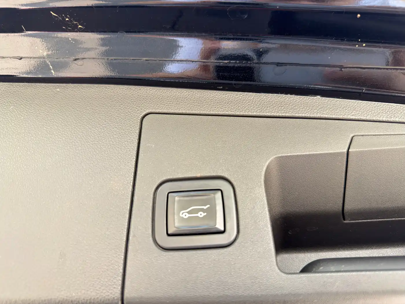 Cadillac XT5 2018 25T Luxury фото 25