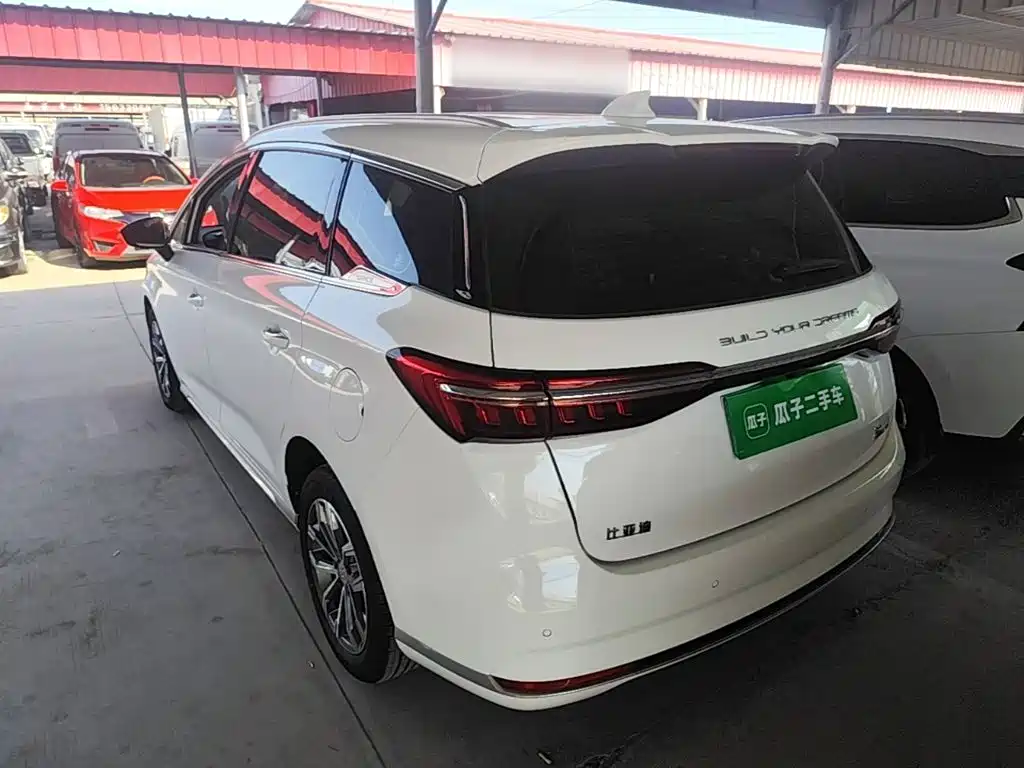 BYD Song MAX 2022 2021 Upgrade 1.5T Automatic Luxury Edition 7-Seater