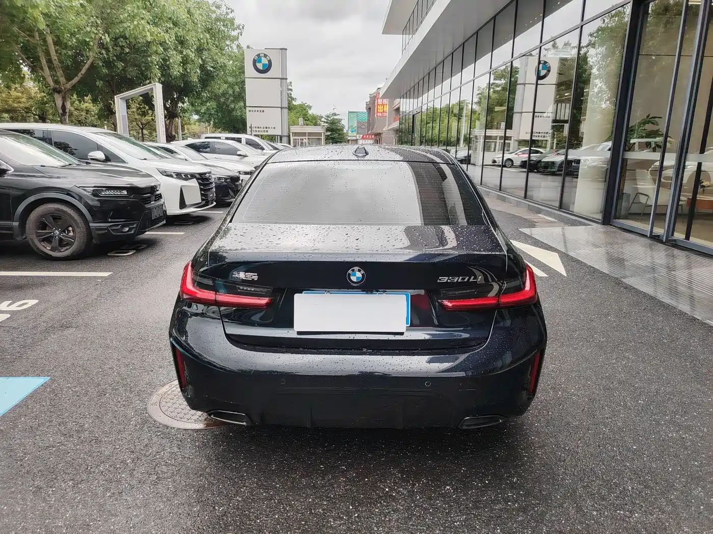 BMW 3 Series 2025 330Li M Sport Night Edition фото 2
