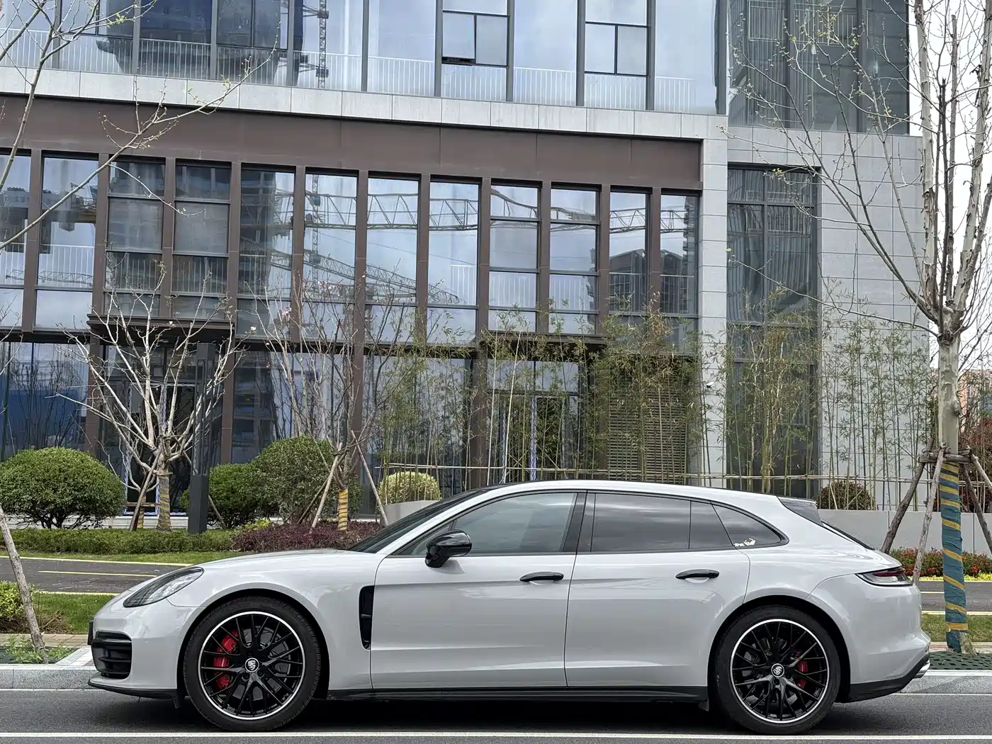 Porsche Panamera 2022 Panamera 4S Sport Turismo 2.9T фото 3