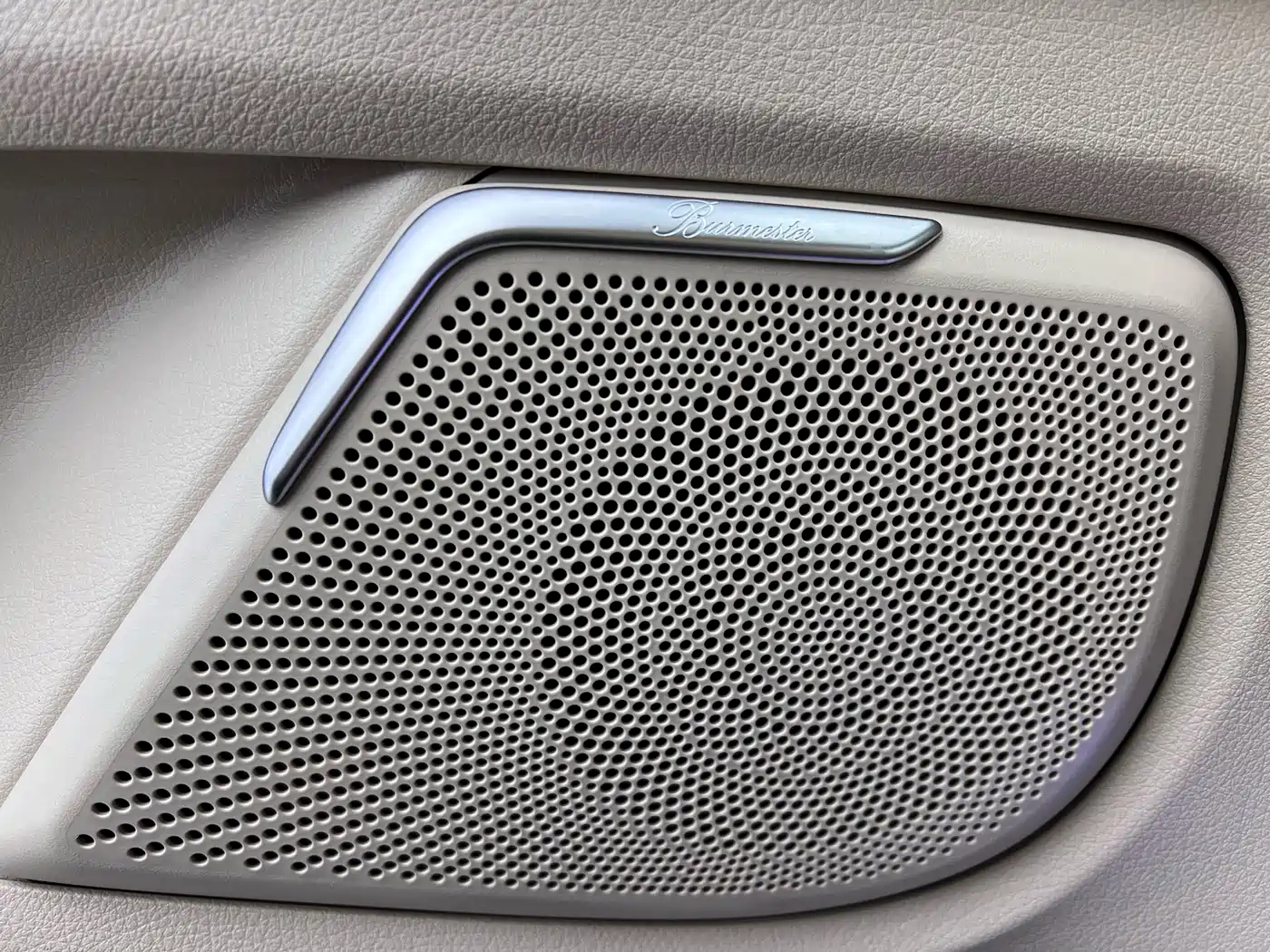 MERCEDES-BENZ V CLASS