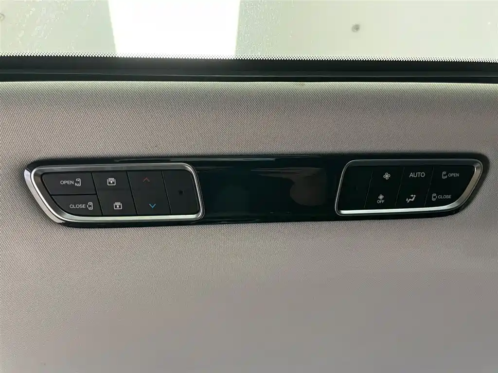 GAC Trumpchi Trumpchi M8 2024 Master Series 400T Ultimate Edition фото 19