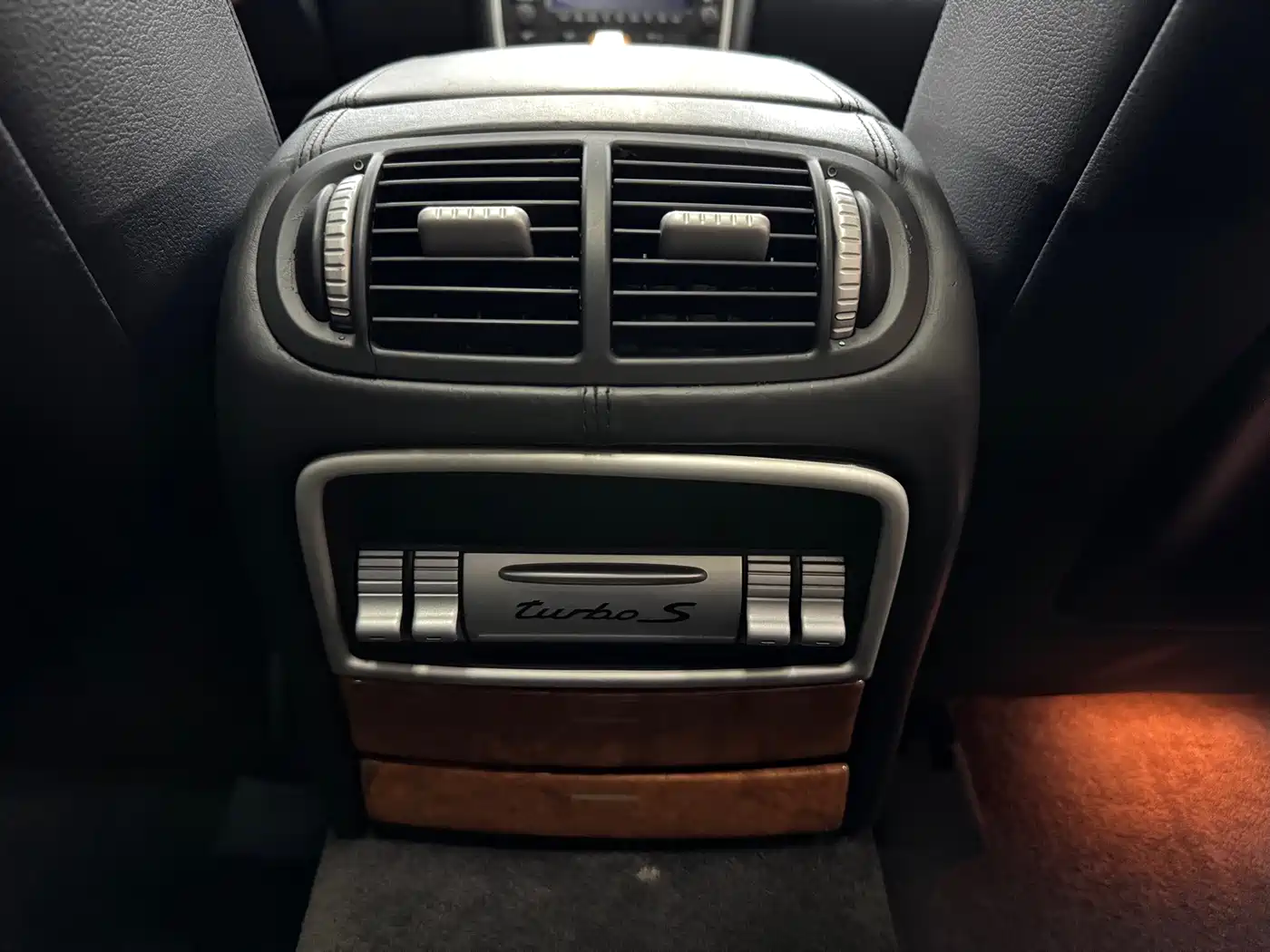 Porsche Cayenne 2006 Cayenne Turbo S 4.5T фото 48