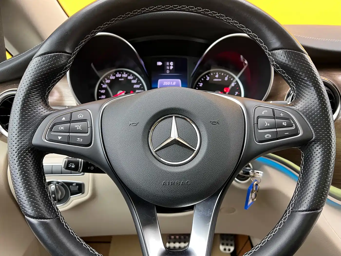 MERCEDES-BENZ V CLASS