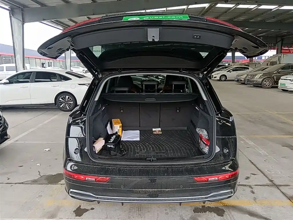 Audi Q5L 2020 Facelift 40 TFSI Honor Fashion фото 15