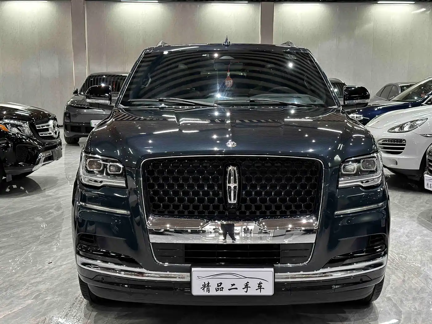 Lincoln Navigator 2022 3.5T Centennial Limited Edition фото 2