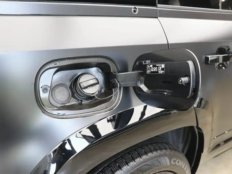 Land Rover Defender 2024 110 3.0T P400 X фото 34
