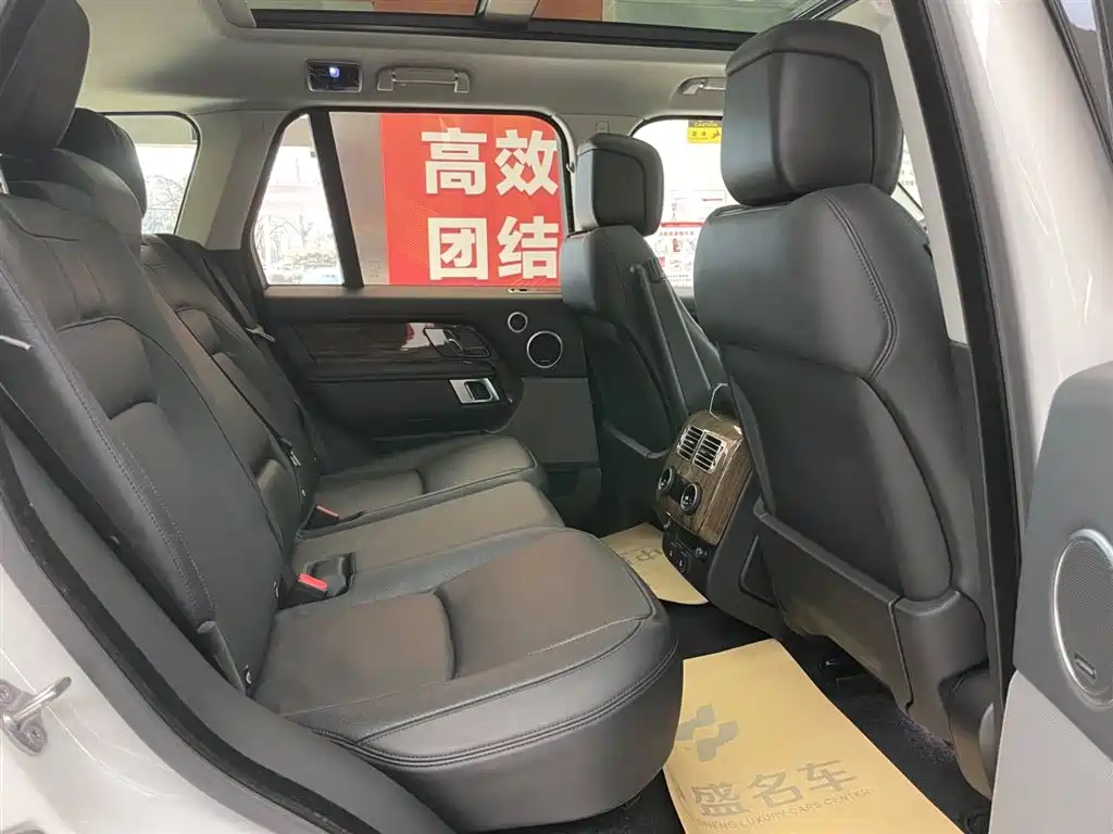Land Rover Range Rover 2018 3.0 SC V6 Vogue Heritage Edition фото 19