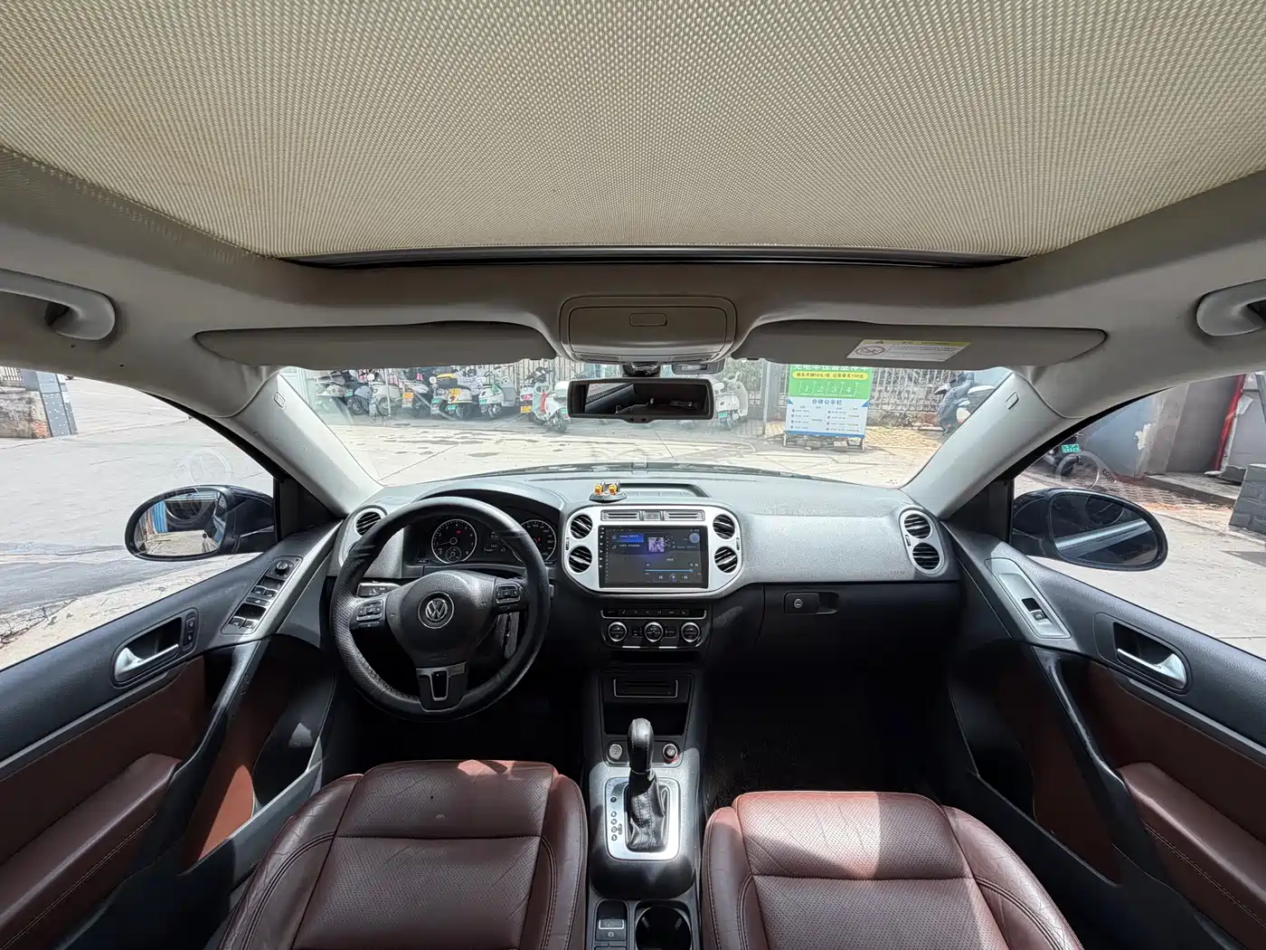 Volkswagen Tiguan 2015 1.8TSI Automatic 2WD Highline фото 9