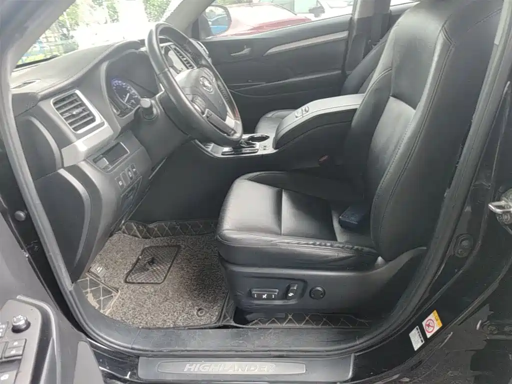 Toyota Highlander 2021 2.0T AWD Knight 7-Seater фото 22