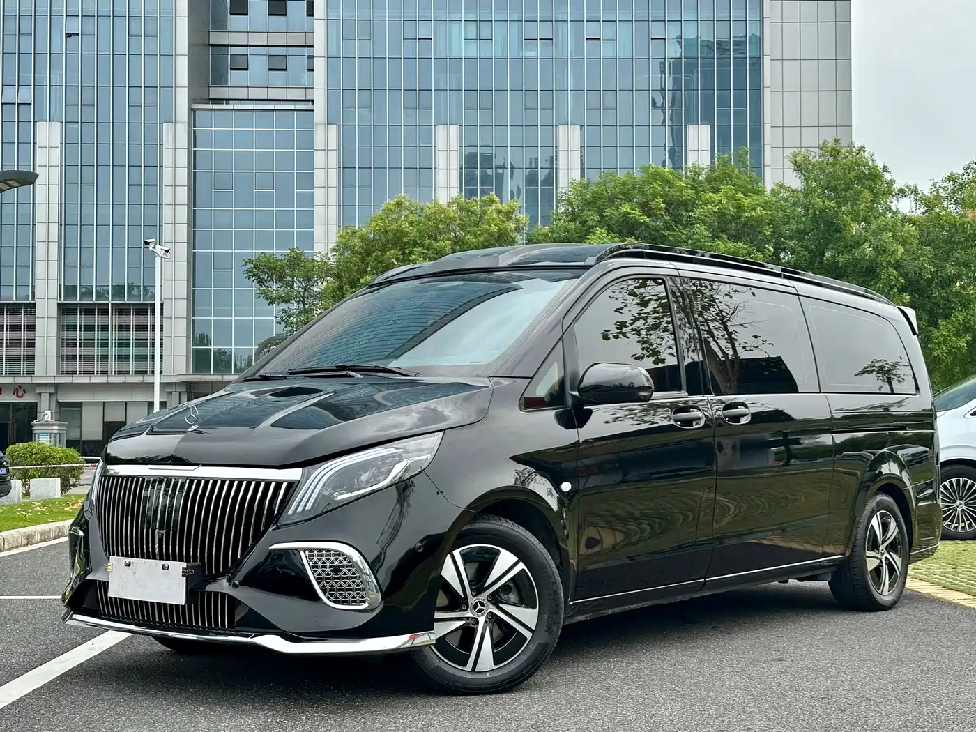 MERCEDES-BENZ VITO 2025