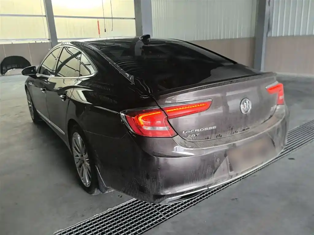 Buick LaCrosse 2018 Model 28T Luxury Edition фото 5