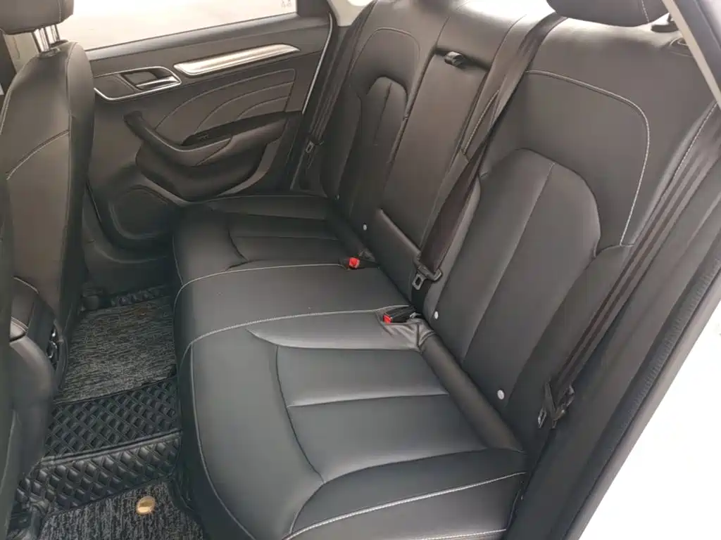 Roewe i6 2019 2020 PLUS 1.6L CVT 4G Connected Glory Flagship Edition