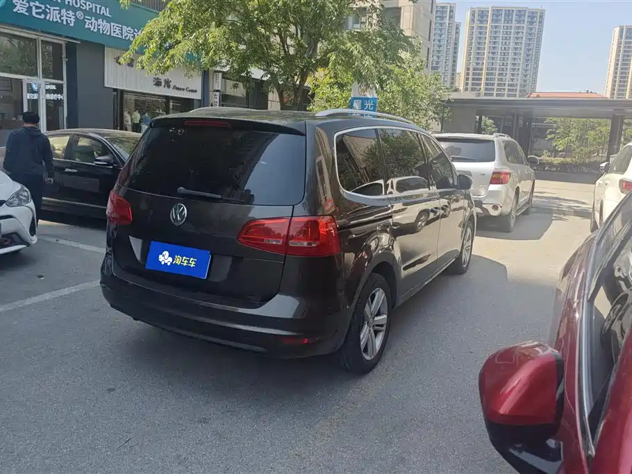 Volkswagen Sharan 2015 1.8TSI Comfort фото 3