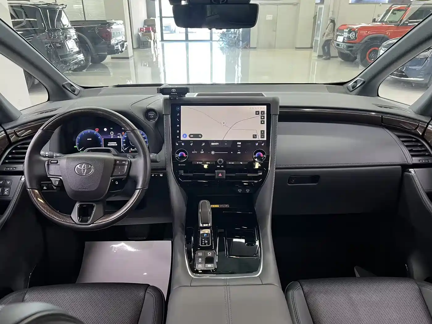 Toyota Alphard 2024 Hybrid 2.5L Prestige Edition фото 2