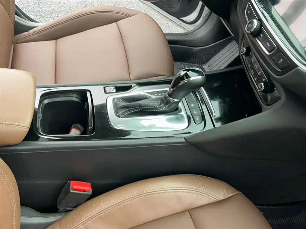 Buick Regal 2017 20T Luxury Model фото 18