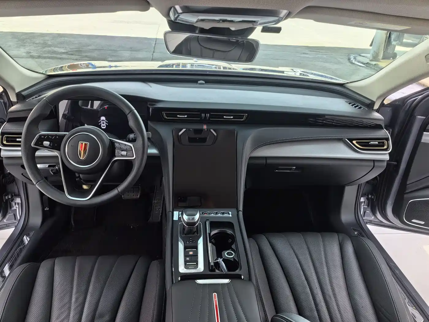 Hongqi H5 2023 2.0T Auto Smart Connect Flag Comfort фото 7