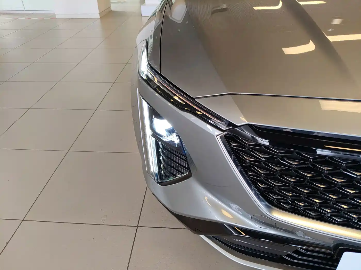 Cadillac GT4 2023 2023 25T Premium Edition