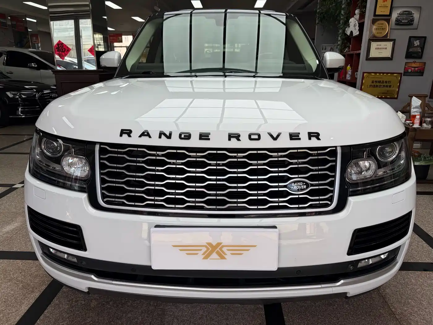 Land Rover Range Rover 2014 3.0 TDV6 Vogue фото 2