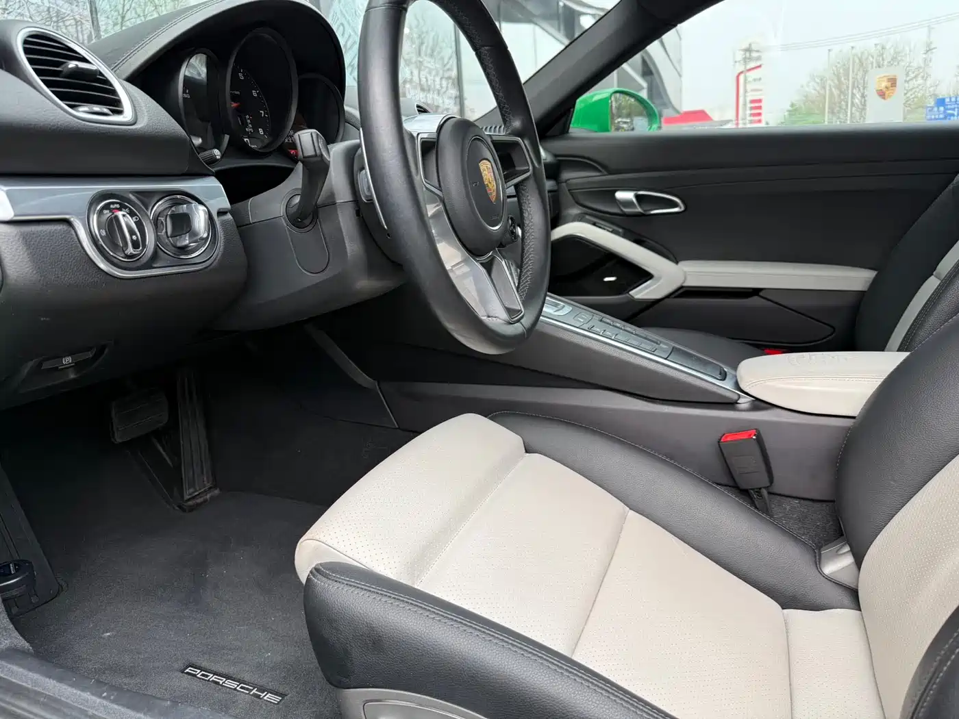 Porsche 718 2020 Cayman 2.0T фото 5