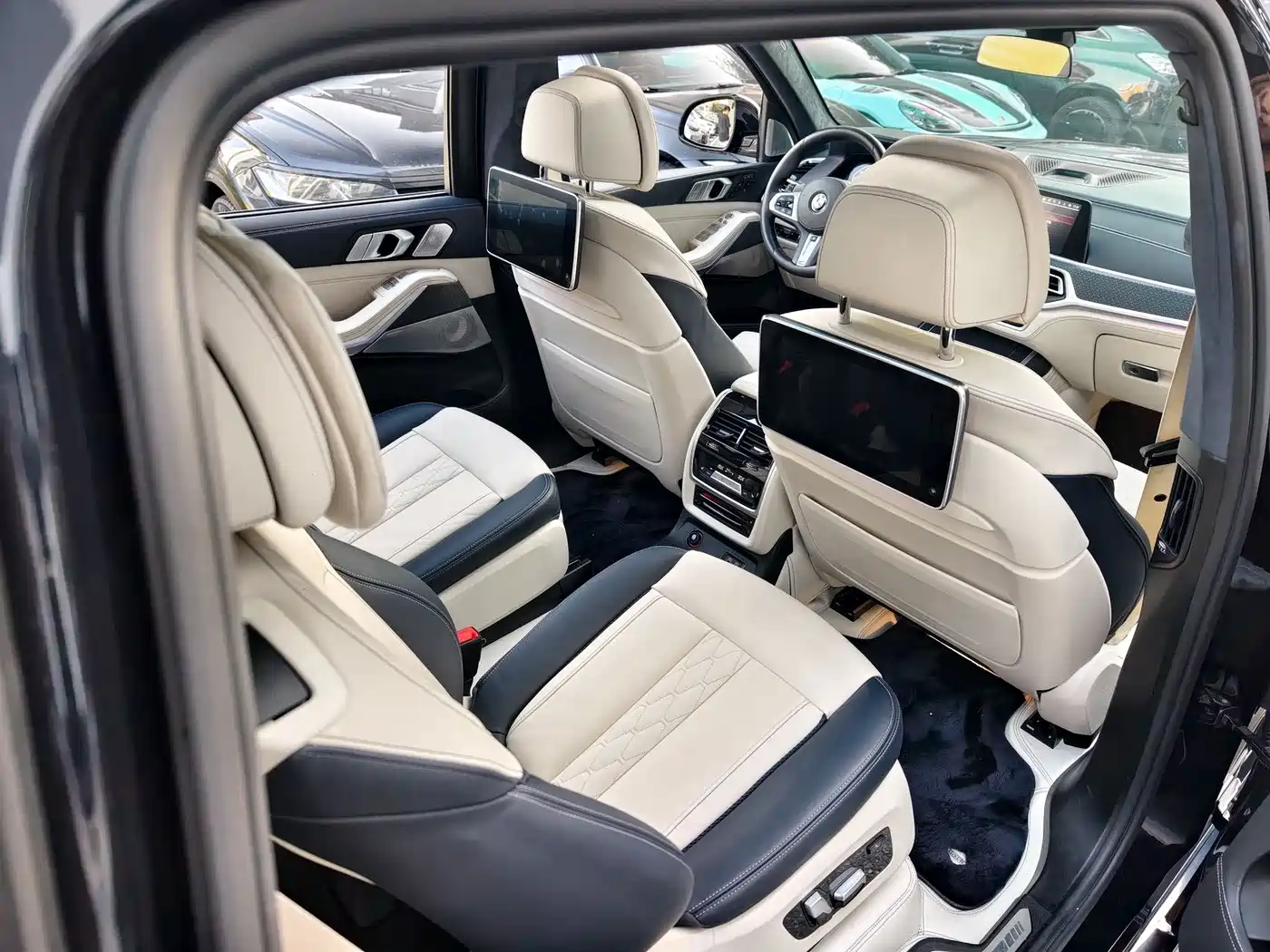 Фото 6 - BMW X7