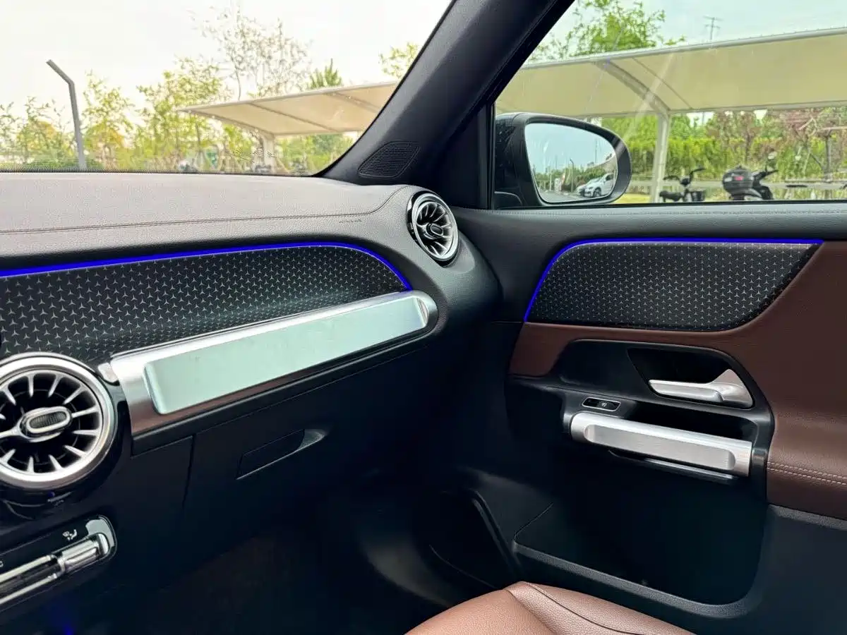 Mercedes-Benz GLB 2024 Facelift GLB 220 Dynamic фото 22