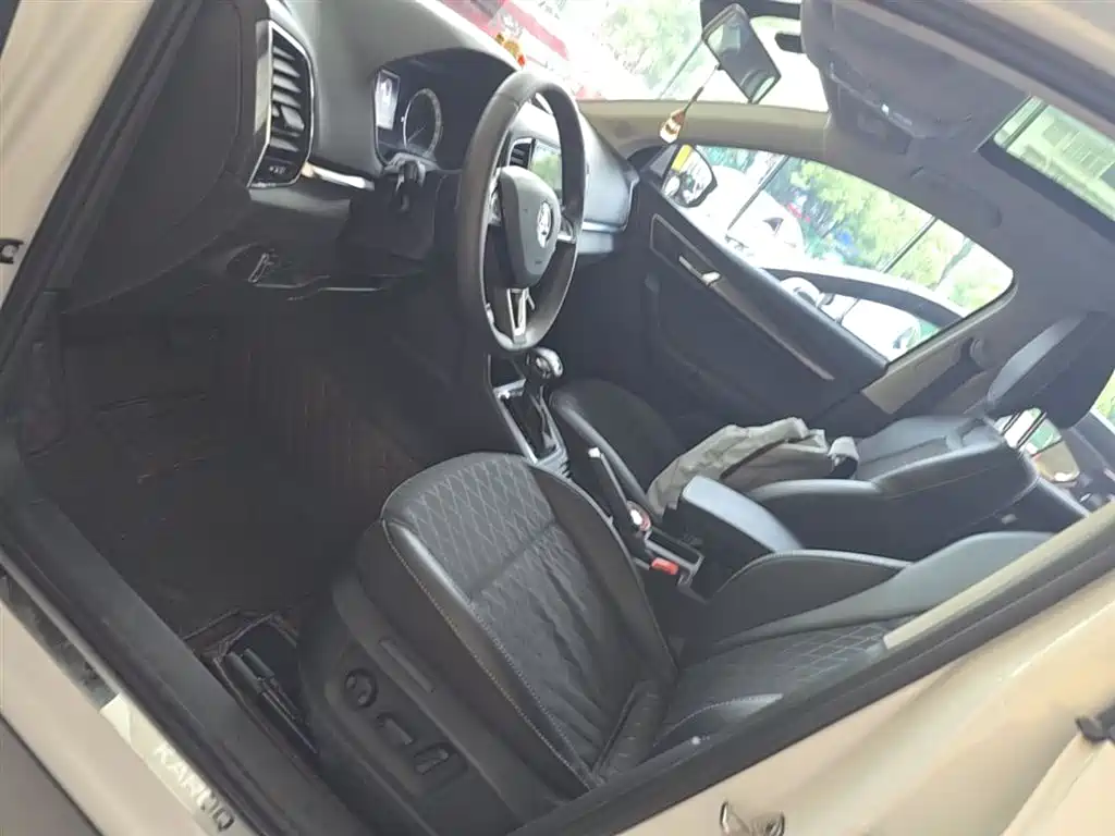 Škoda Karoq 2018 TSI280 Premium Edition China V фото 15
