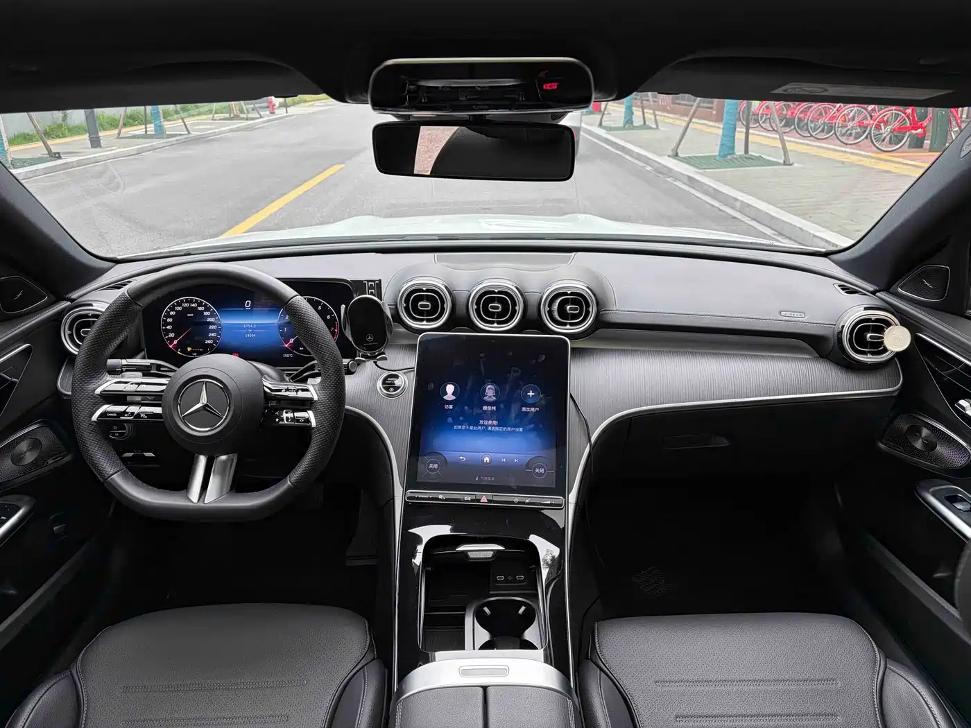 Mercedes-Benz C-Class 2024 C 260 L Night Edition Sport фото 8