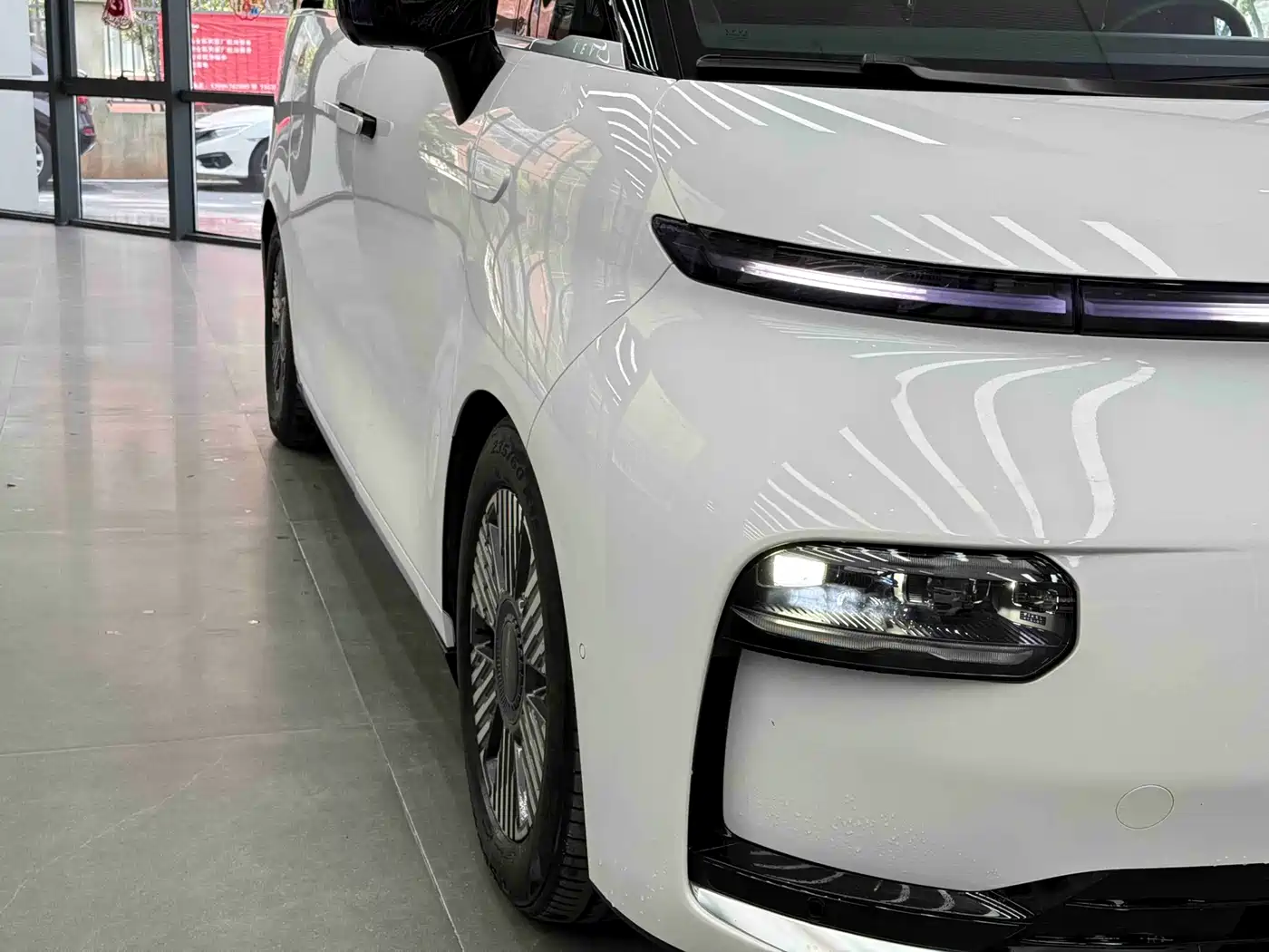 GEELY GALAXY WING TRUE L380