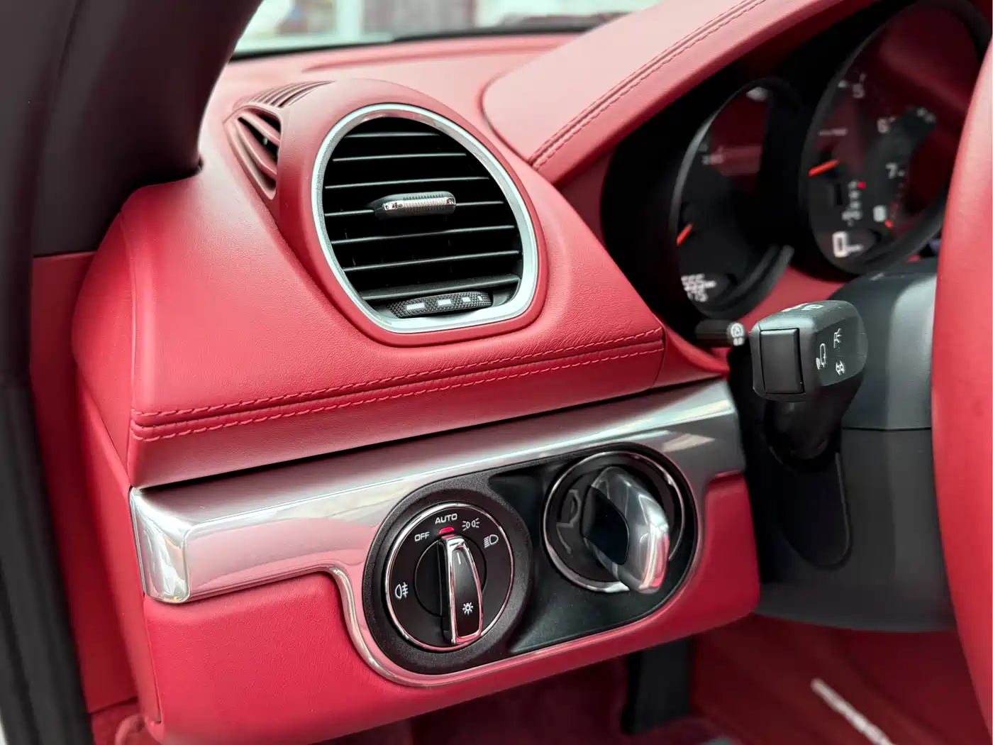 Porsche 718 2022 Boxster 2.0T фото 10