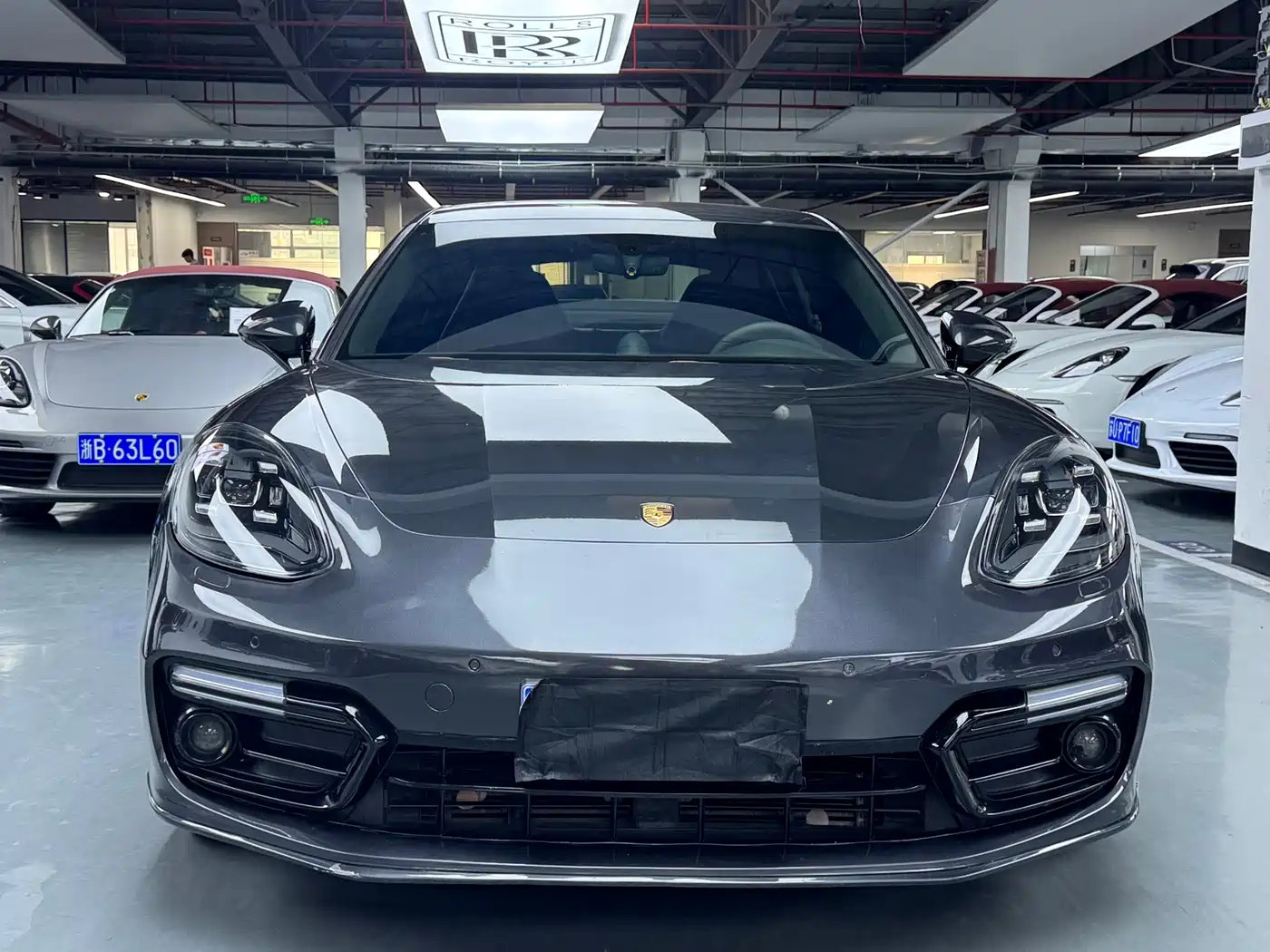 Porsche Panamera 2017 Panamera 3.0T фото 2