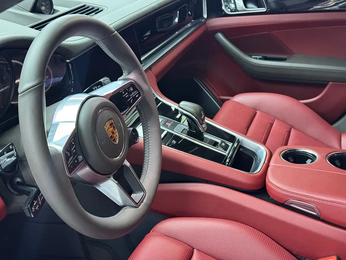 Porsche Panamera 2017 Panamera 3.0T фото 9
