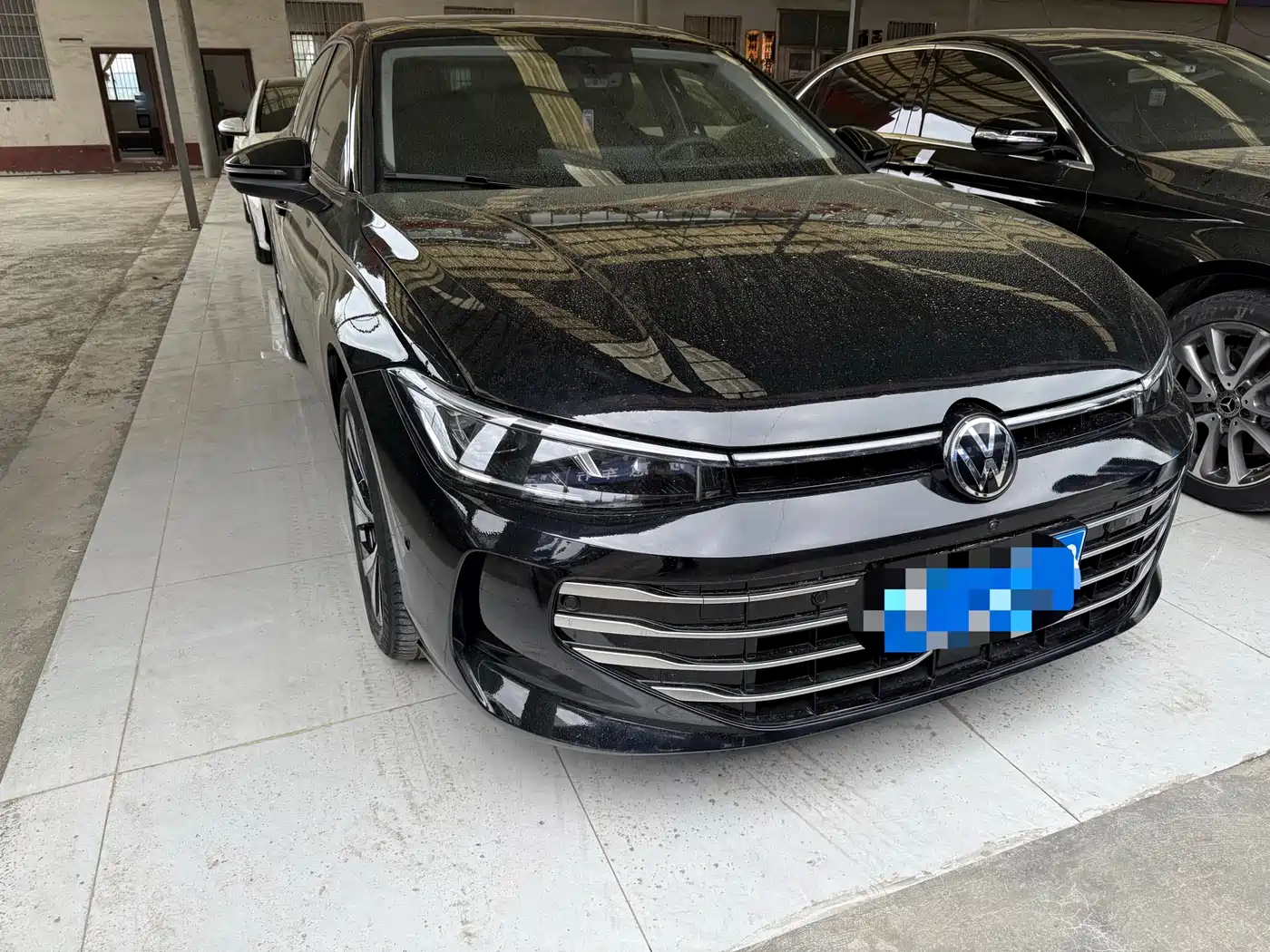 Volkswagen Passat 2025 Pro 380TSI Dragon Fortune Edition фото 3