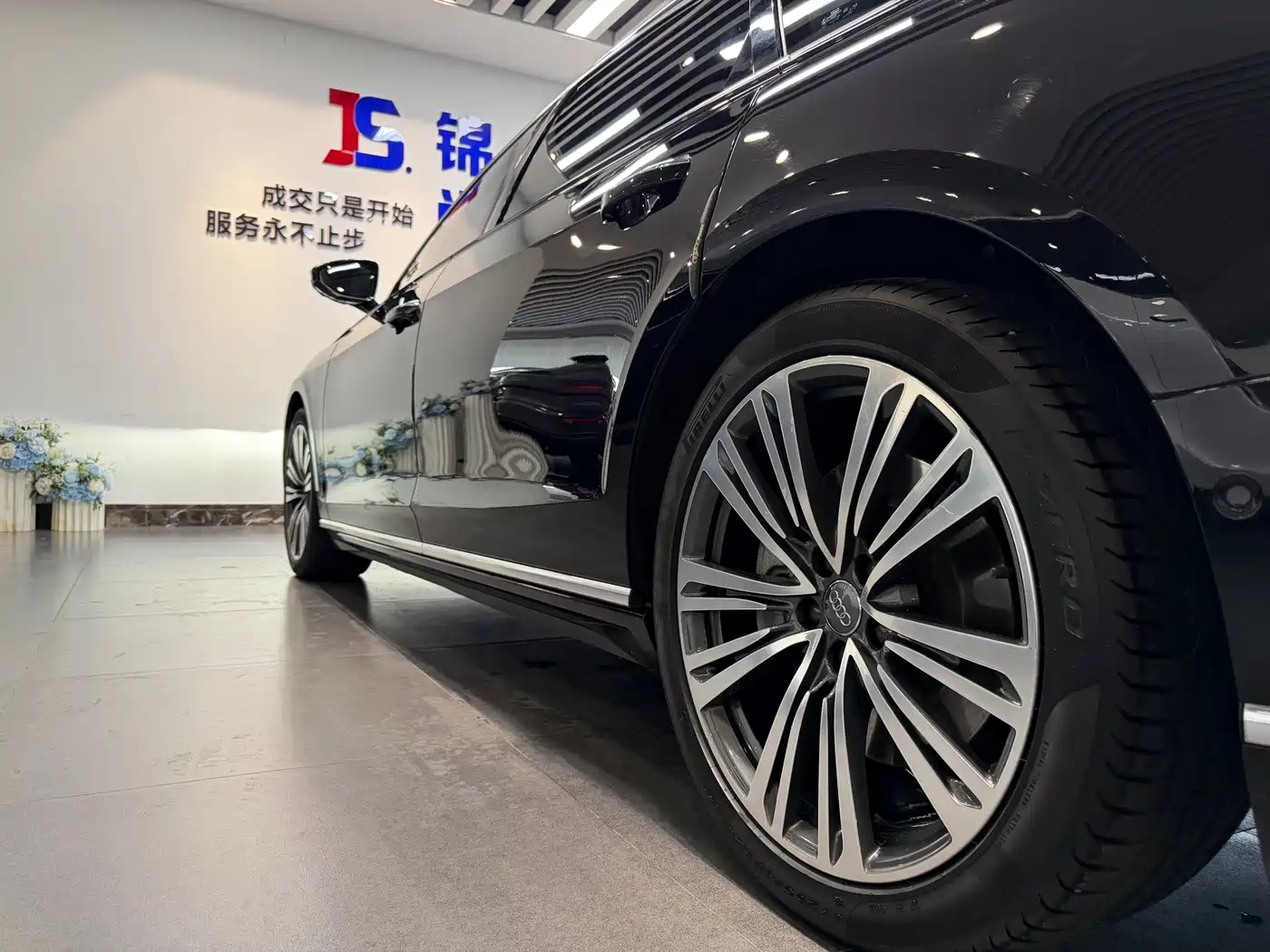 Audi A8 2019 Plus A8L 55 TFSI quattro Luxury фото 15