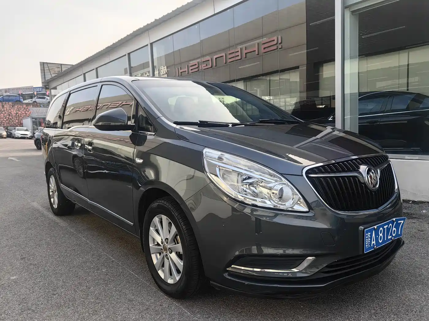 Buick GL8 2018 28T Luxury Model China VI фото 3